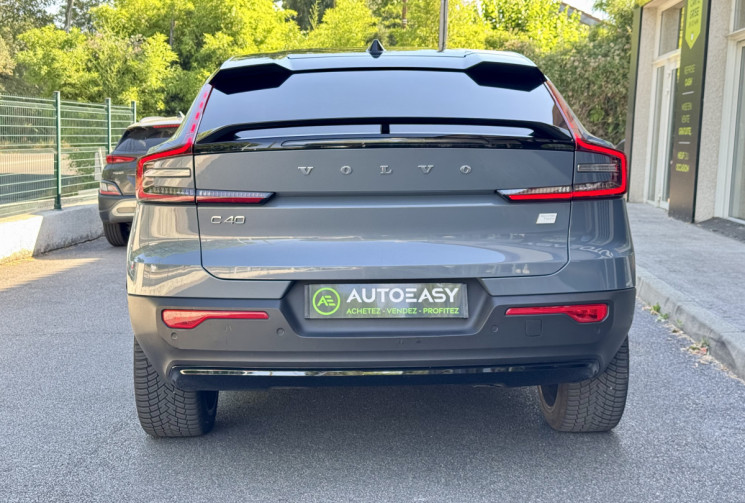 Volvo C40 Recharge Twin 408 ch Ultimate AWD / Toit Panoramique / Siège et volant chauffant / Carplay