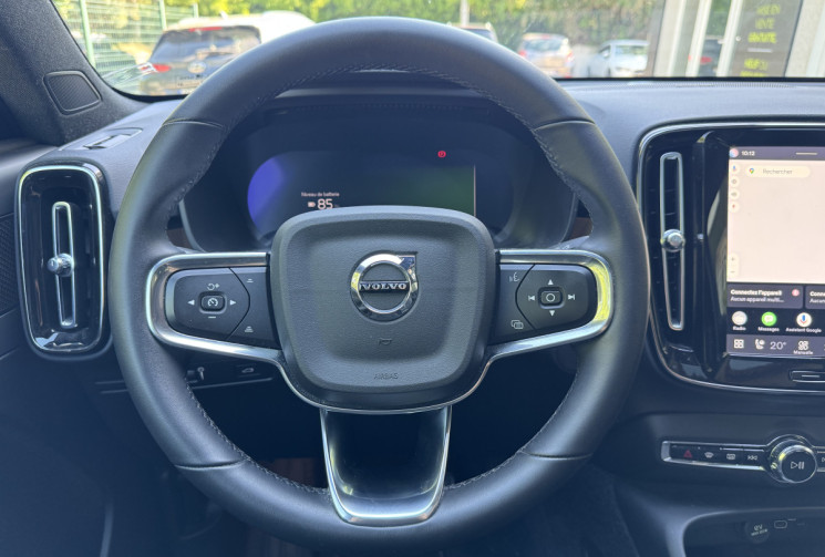 Volvo C40 Recharge Twin 408 ch Ultimate AWD / Toit Panoramique / Siège et volant chauffant / Carplay