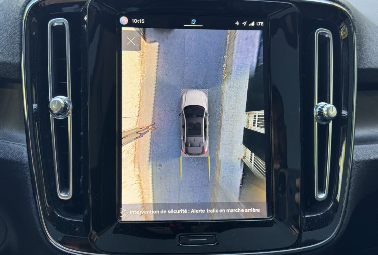 Volvo C40 Recharge Twin 408 ch Ultimate AWD / Toit Panoramique / Siège et volant chauffant / Carplay