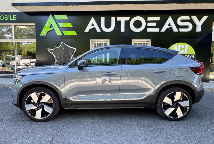 Volvo C40 Recharge Twin 408 ch Ultimate AWD / Toit Panoramique / Siège et volant chauffant / Carplay