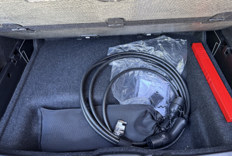 Volvo C40 Recharge Twin 408 ch Ultimate AWD / Toit Panoramique / Siège et volant chauffant / Carplay
