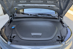 Volvo C40 Recharge Twin 408 ch Ultimate AWD / Toit Panoramique / Siège et volant chauffant / Carplay