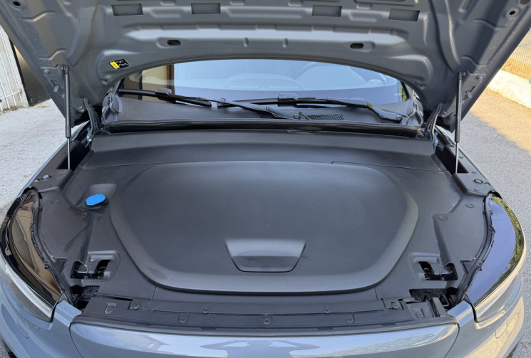 Volvo C40 Recharge Twin 408 ch Ultimate AWD / Toit Panoramique / Siège et volant chauffant / Carplay