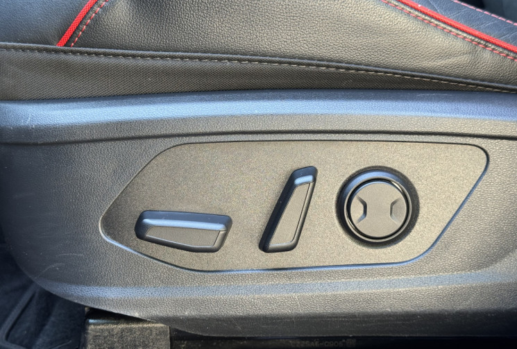 Hyundai Tucson N-Line Executive 1.6 TGDi 265 Plug-in Hybrid HTRAC 4WD / Toit ouvrant / Attelage