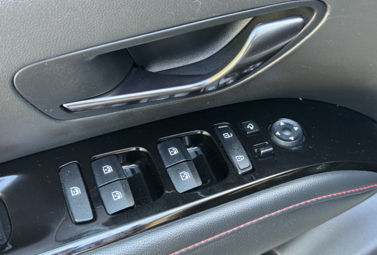 Hyundai Tucson N-Line Executive 1.6 TGDi 265 Plug-in Hybrid HTRAC 4WD / Toit ouvrant / Attelage