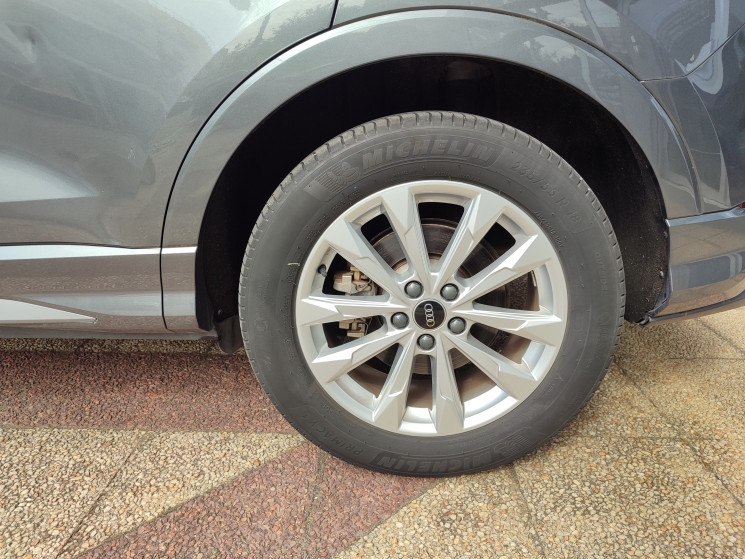 Audi Q3 / 45e 1.4 TFSI / S Line / 1ère Main / Suivi AUDI / 245 PHEV