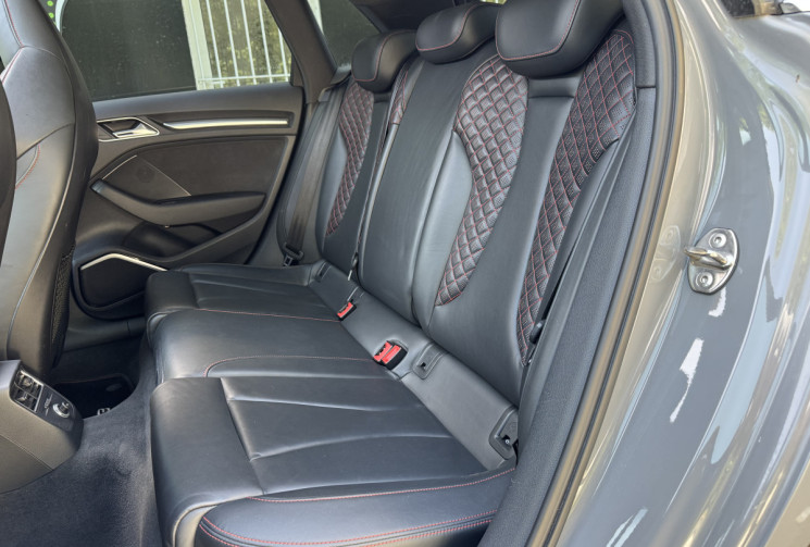 Audi RS3 SPORTBACK 8V2 DAZA 2.5 TFSi 400 Quattro S-Tronic / Toit ouvrant / B&O / Camera / Gris Nardo