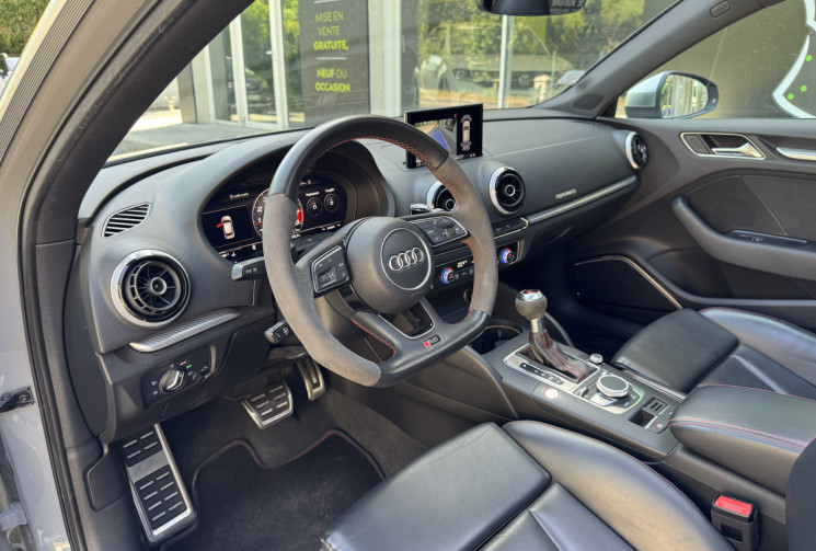 Audi RS3 SPORTBACK 8V2 DAZA 2.5 TFSi 400 Quattro S-Tronic / Toit ouvrant / B&O / Camera / Gris Nardo