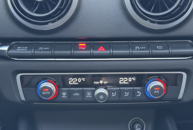 Audi RS3 SPORTBACK 8V2 DAZA 2.5 TFSi 400 Quattro S-Tronic / Toit ouvrant / B&O / Camera / Gris Nardo