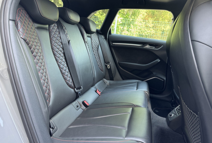 Audi RS3 SPORTBACK 8V2 DAZA 2.5 TFSi 400 Quattro S-Tronic / Toit ouvrant / B&O / Camera / Gris Nardo
