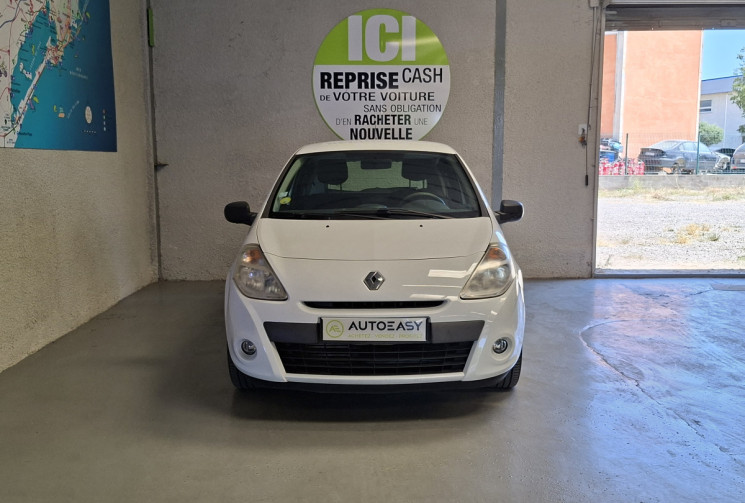Renault Clio III Société 1.5 DCI ECO 2 75 Phase 2 /ENTRETIEN ET DISTRIBUTION A JOUR