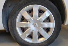 Renault Clio III Société 1.5 DCI ECO 2 75 Phase 2 /ENTRETIEN ET DISTRIBUTION A JOUR
