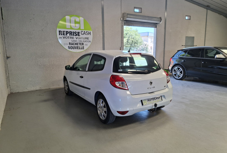 Renault Clio III Société 1.5 DCI ECO 2 75 Phase 2 /ENTRETIEN ET DISTRIBUTION A JOUR
