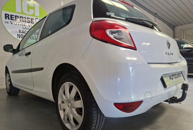 Renault Clio III Société 1.5 DCI ECO 2 75 Phase 2 /ENTRETIEN ET DISTRIBUTION A JOUR