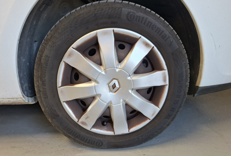 Renault Clio III Société 1.5 DCI ECO 2 75 Phase 2 /ENTRETIEN ET DISTRIBUTION A JOUR