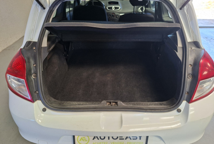 Renault Clio III Société 1.5 DCI ECO 2 75 Phase 2 /ENTRETIEN ET DISTRIBUTION A JOUR