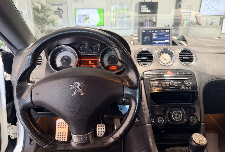 Peugeot RCZ 2.0 HDi FAP 160 ch