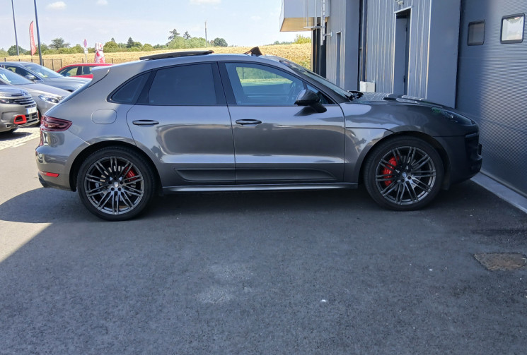 Porsche Macan Turbo 3.6 V6 Turbo AWD PDK 400 cv Pack CARBONE