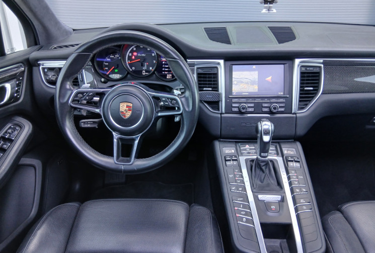 Porsche Macan Turbo 3.6 V6 Turbo AWD PDK 400 cv Pack CARBONE