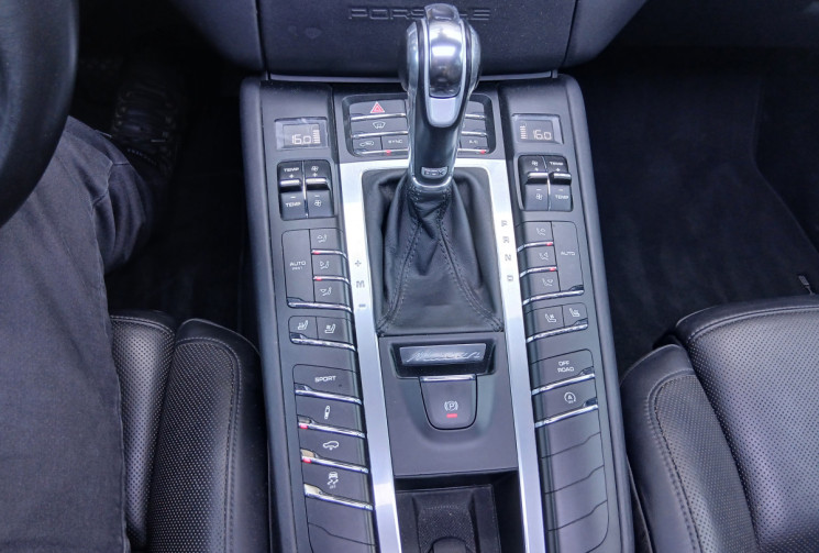 Porsche Macan Turbo 3.6 V6 Turbo AWD PDK 400 cv Pack CARBONE
