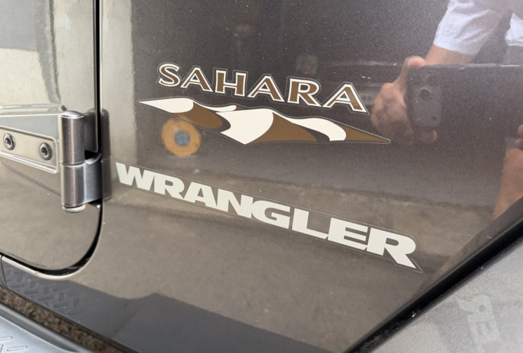 Jeep Wrangler 2.8 CRD 16V 4WD S&S 200 cv Boîte auto / SAHARA