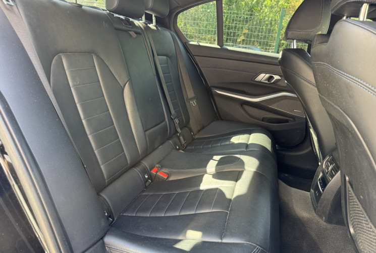 BMW Série 3 M Sport 330e xDrive 2.0 292 Plug in Hybrid Steptronic8 / Full Options / Entretien BMW