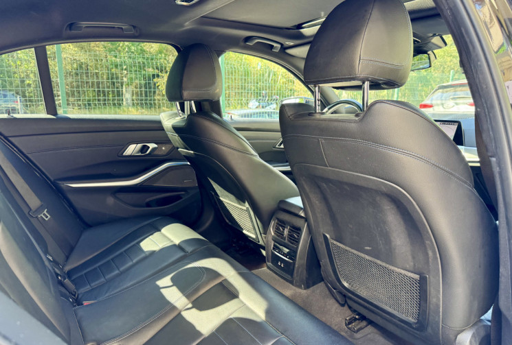 BMW Série 3 M Sport 330e xDrive 2.0 292 Plug in Hybrid Steptronic8 / Full Options / Entretien BMW