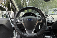 Ford Fiesta 1.5 TDCI 75 Titanium 5 Portes  / 2ème Main / Climatisation 