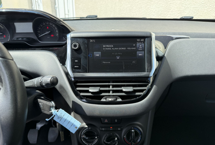 Peugeot 208 Phase 2 5 Portes 1.2 VTi 82 cv URBAN SOUL