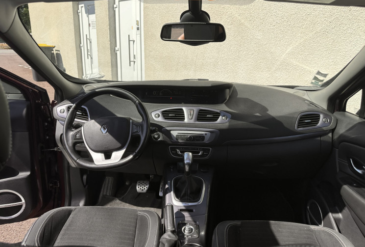 Renault Scénic Phase 2 XMOD 1.5 dCi EDC6 110 cv Boîte auto