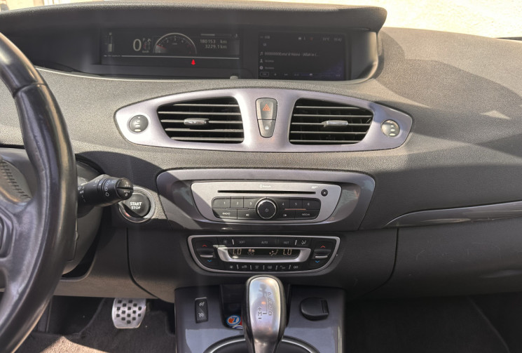 Renault Scénic Phase 2 XMOD 1.5 dCi EDC6 110 cv Boîte auto