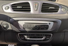 Renault Scénic Phase 2 XMOD 1.5 dCi EDC6 110 cv Boîte auto