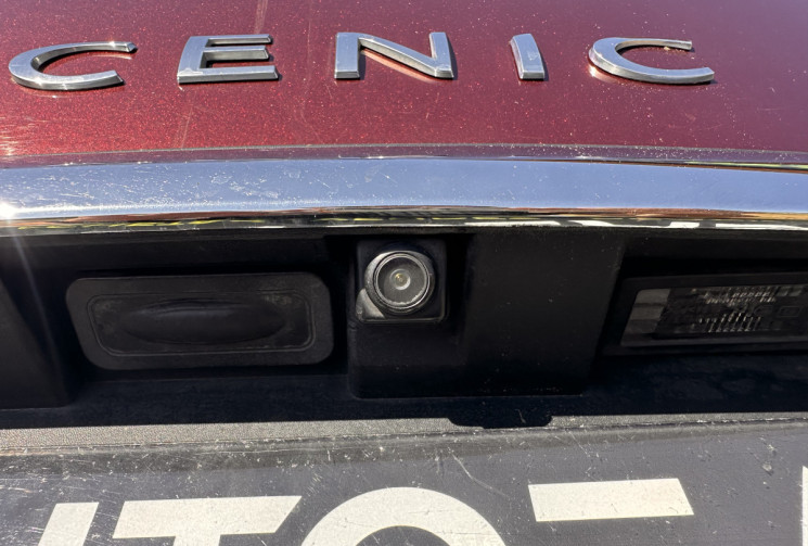 Renault Scénic Phase 2 XMOD 1.5 dCi EDC6 110 cv Boîte auto