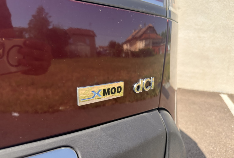 Renault Scénic Phase 2 XMOD 1.5 dCi EDC6 110 cv Boîte auto