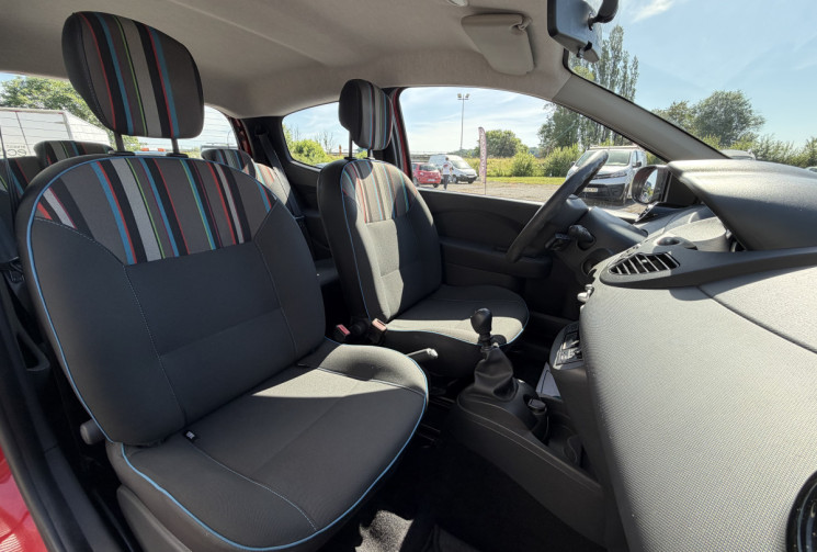 Renault Twingo II 1.2 16V 75 CH EXPRESSION CLIM