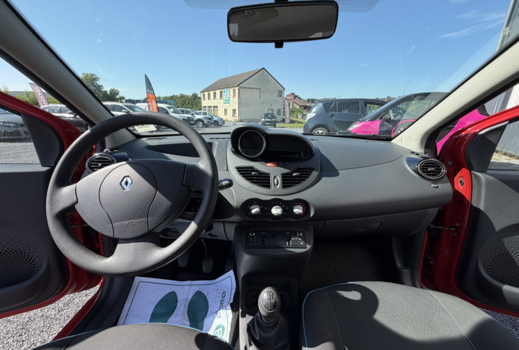 Renault Twingo II 1.2 16V 75 CH EXPRESSION CLIM