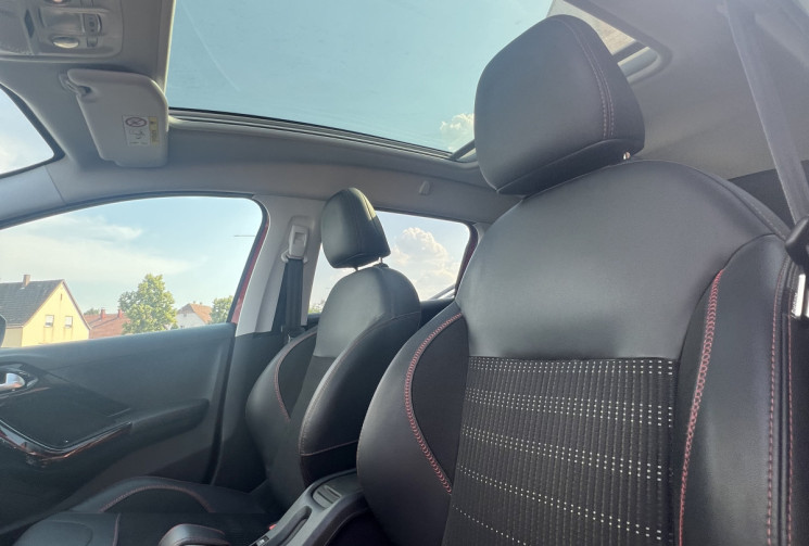Peugeot 2008 1.2 PureTech 130ch S&S GT LINE BVM6 / Courroie de distribution OK