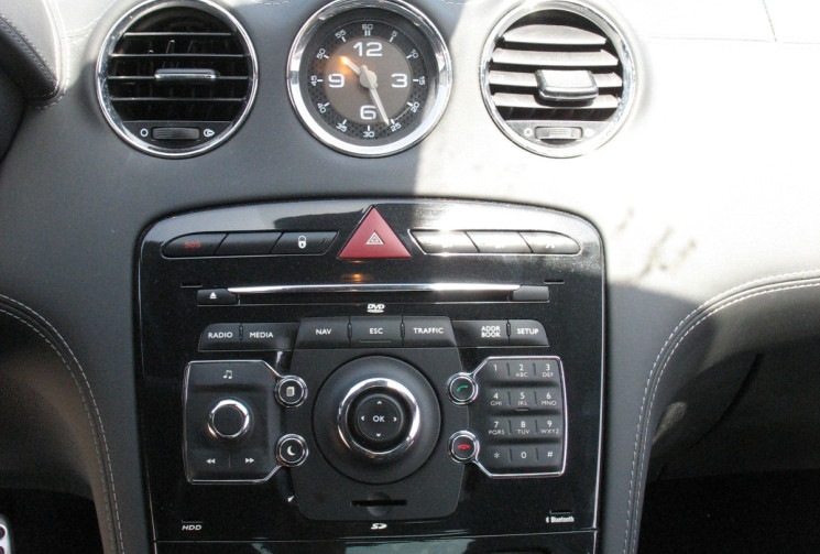Peugeot RCZ 1.6 THP 200 FELINE 76.000 KM