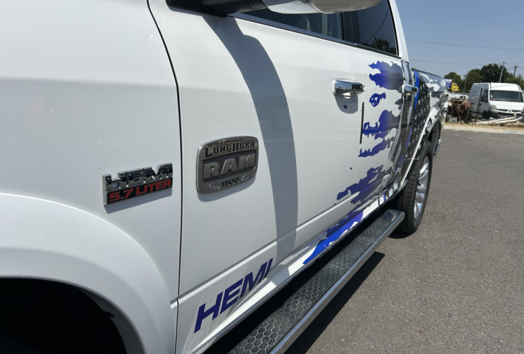 Dodge RAM 1500 Longhorm 5.7 V8 hemi 395 cv GPL