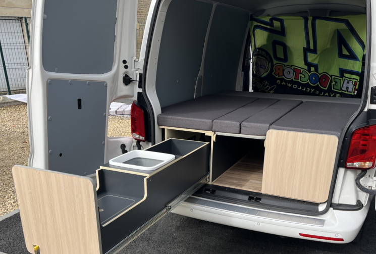 Toyota PROACE 2.0 D-4D 128 CH BVM6 L2H2 CLIM FOURGON OU VAN AMÉNAGÉ !