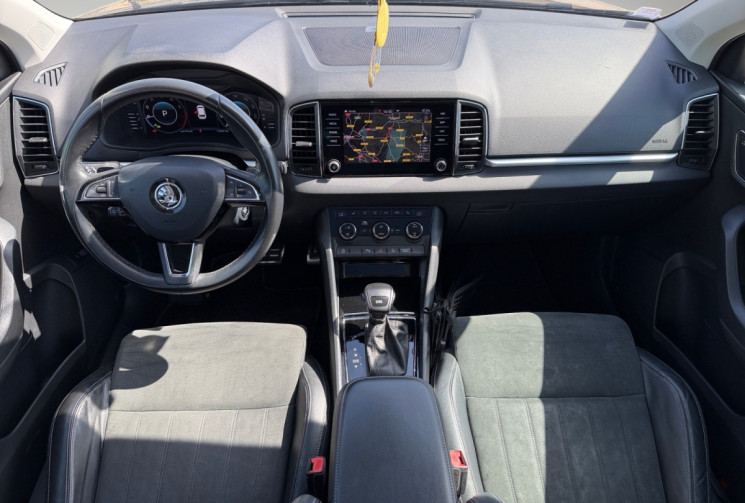 Skoda Karoq 1.5 TSI ACT STYLE 150 CH / TOIT OUVRANT PANO/ HAYON ELECTRIQUE / SIEGES CHAUFFANTS 