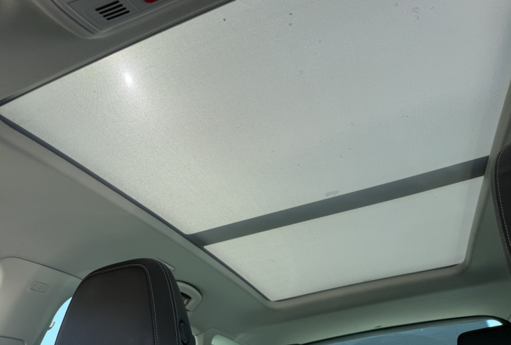Skoda Karoq 1.5 TSI ACT STYLE 150 CH / TOIT OUVRANT PANO/ HAYON ELECTRIQUE / SIEGES CHAUFFANTS 