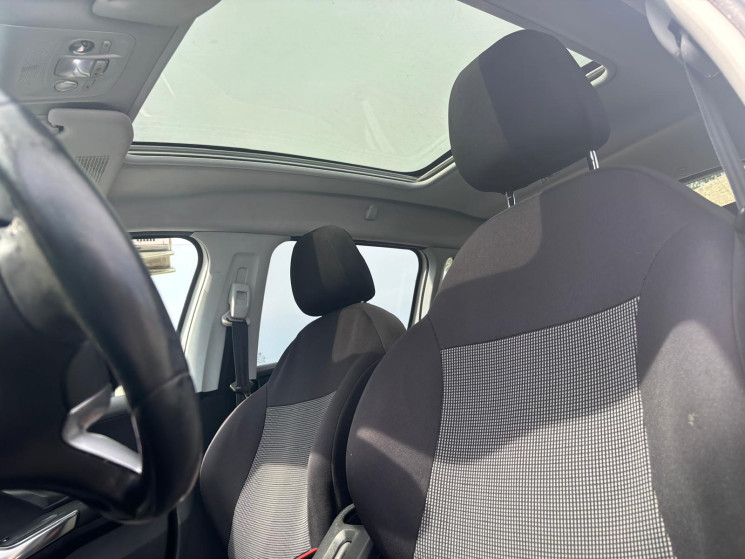 Peugeot 2008 1.6 HDI 92 boite automatique allure