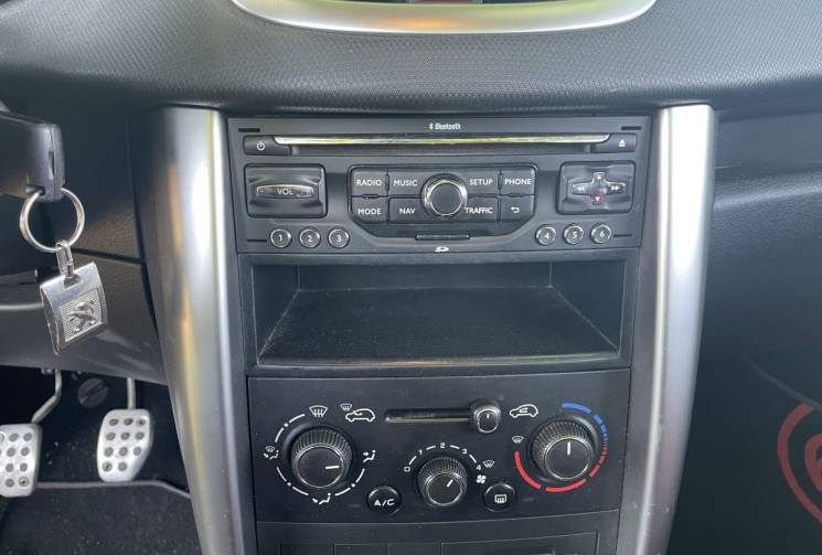 Peugeot 207 CC 1.6e 16V EDITION 64 / 120 CV / CONTROLE TECHNIQUE OK