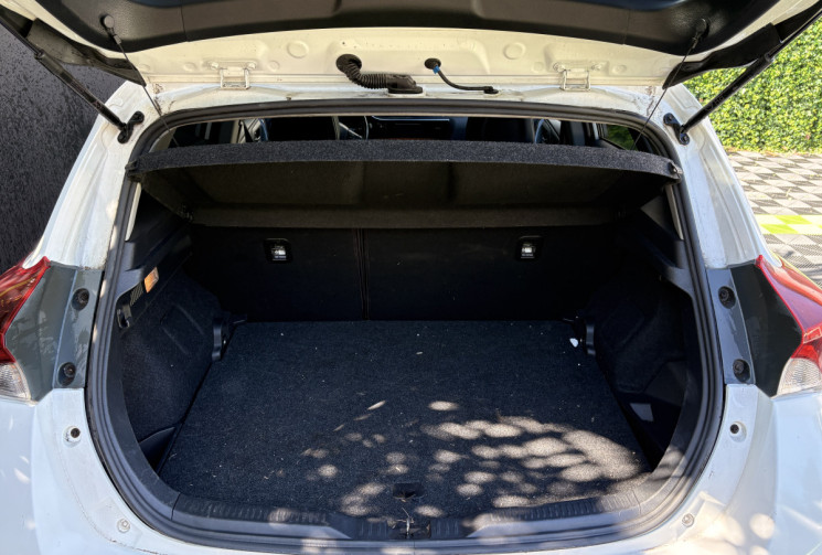 Toyota AURIS  Hatchback 1.8 VVT-i CVT 136cv