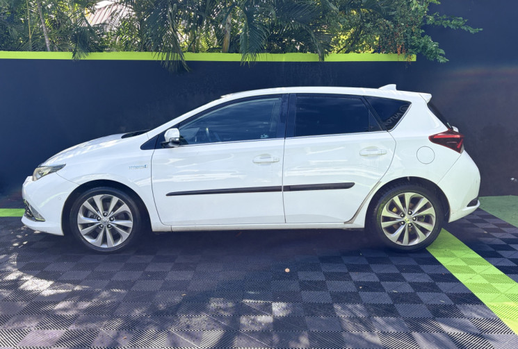 Toyota AURIS  Hatchback 1.8 VVT-i CVT 136cv