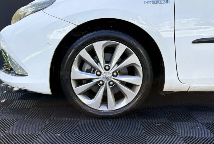Toyota AURIS  Hatchback 1.8 VVT-i CVT 136cv