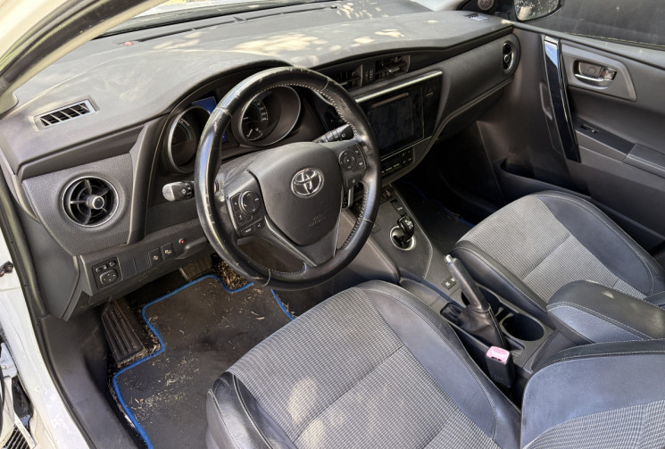 Toyota AURIS  Hatchback 1.8 VVT-i CVT 136cv