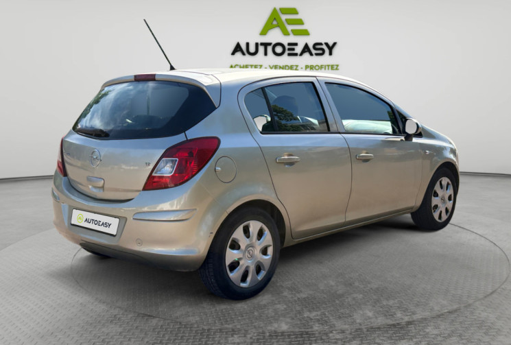 Opel Corsa 1.2 i 16v twinport 80ch