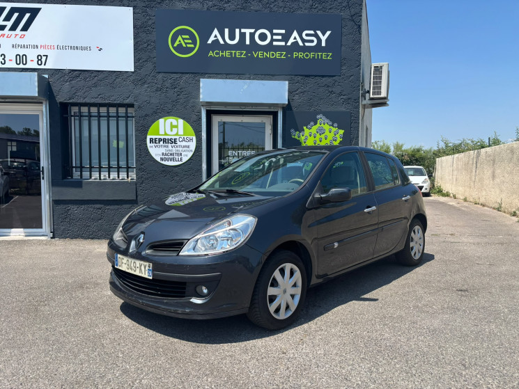 Renault Clio 1.4 16V 100 CV PRIVILLEGE